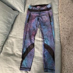 Lululemon inspire tight ll NWOT